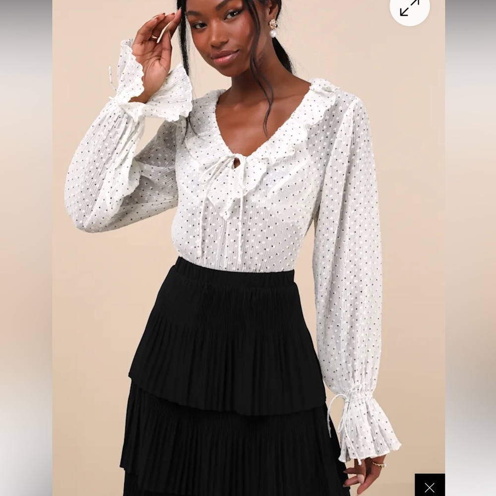 Lulu's Cream Bell Sleeve Ruffled Blouse